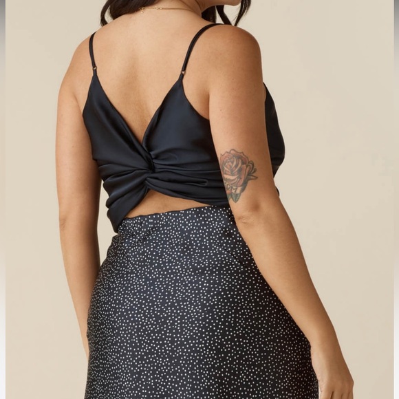 💜RARE💜 VETTA CONVERTIBLE SATIN WRAP TANK PLUM PURPLE SIZE SMALL - Picture 4 of 7